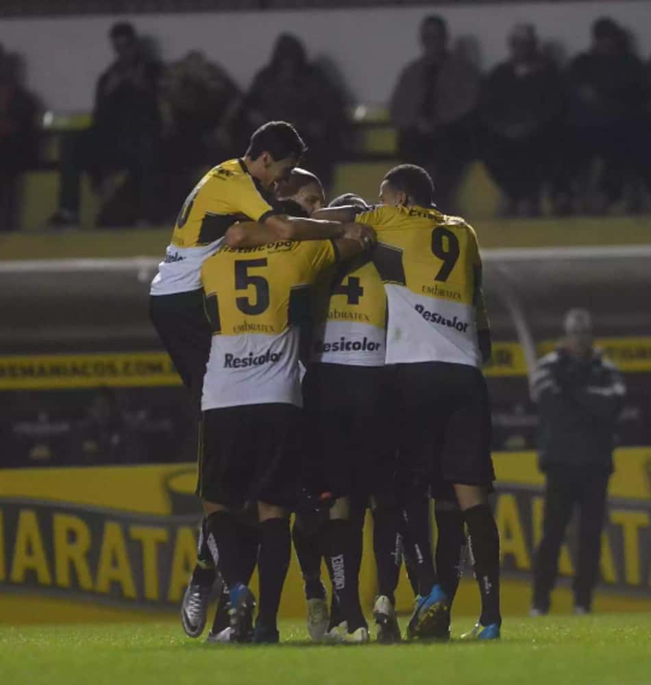 Jogando em casa, Criciúma vence Goiás com facilidade pela Série B