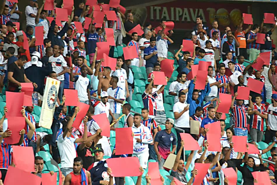 Brocador volta, marca e ajuda o Bahia a vencer o JEC pela Série B