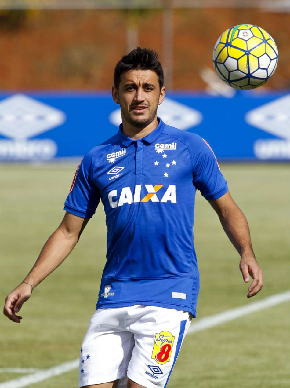 Robinho se torna opção de técnico do Cruzeiro para enfrentar América-MG
