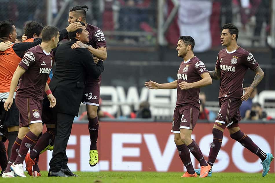 Lanús goleia o San Lorenzo e fatura o título do Campeonato Argentino