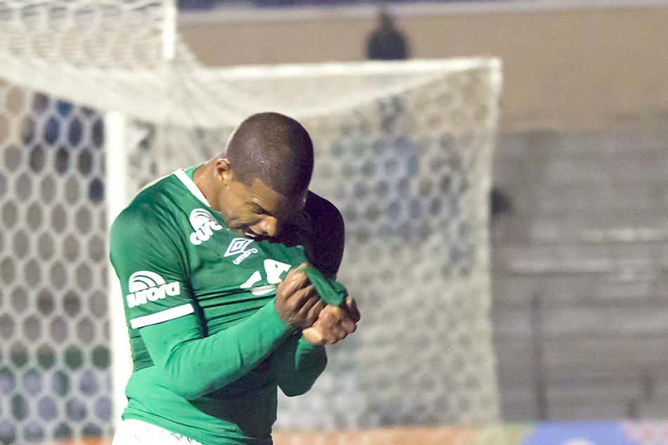 Números da Bola: Estatísticas de Coritiba 3×4 Chapecoense