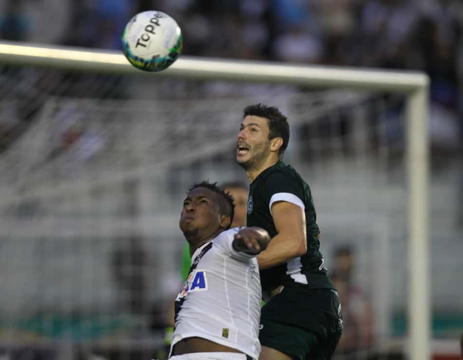 Relembre o confronto entre Goiás e Vasco pela Copa do Brasil de 2013