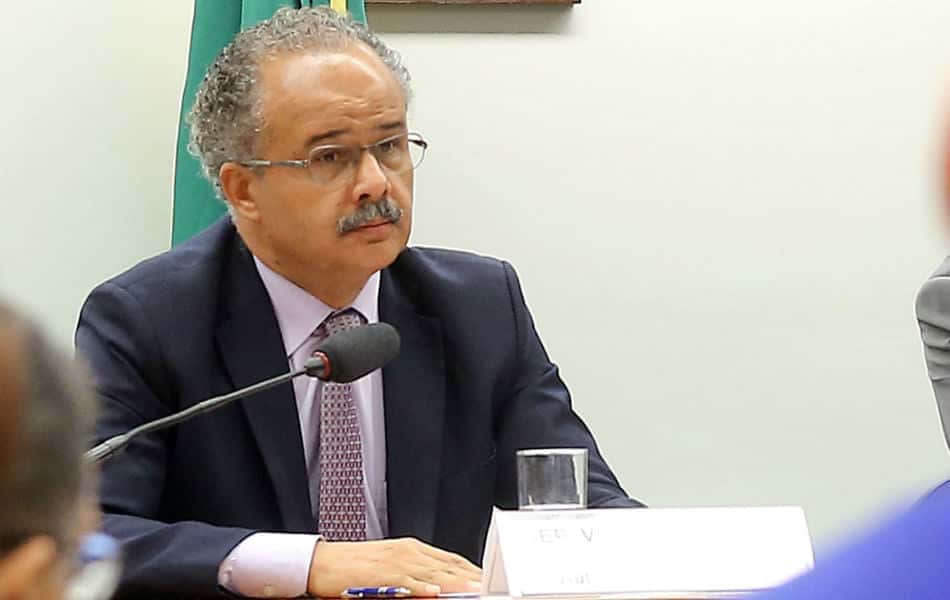 Uso de Medida Provisória é estratégia para derrubar de vez a exigência de CND