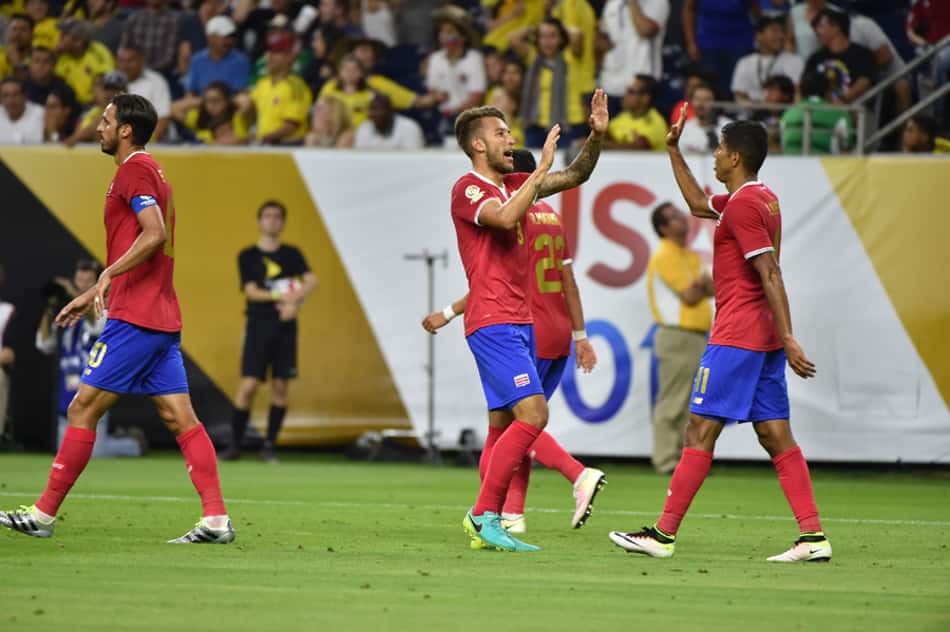 Com reservas, Colômbia perde para Costa Rica e pode cruzar com Brasil
