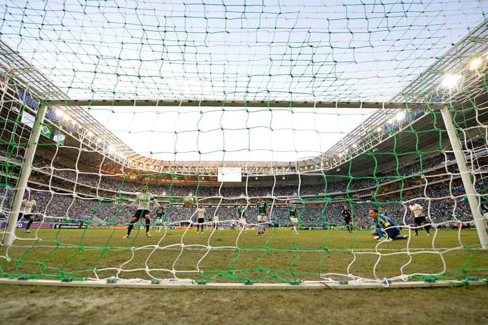 Entre futebol e sexo, brasileiro não tem dúvida: é sexo