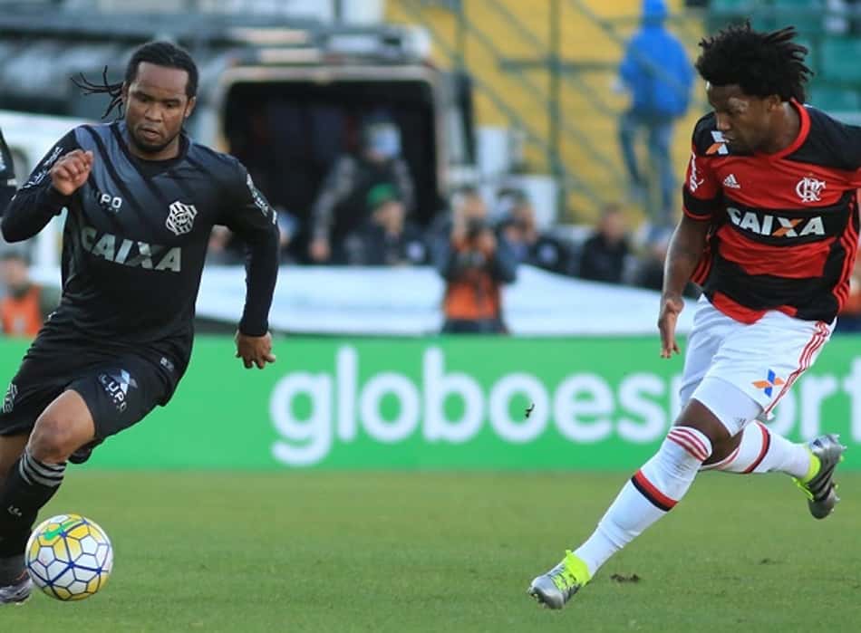 Volante Elicarlos desfalcará Figueirense mais uma vez