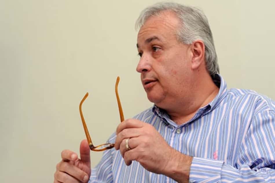 Crise e impeachment influenciam em busca de novo técnico no Corinthians