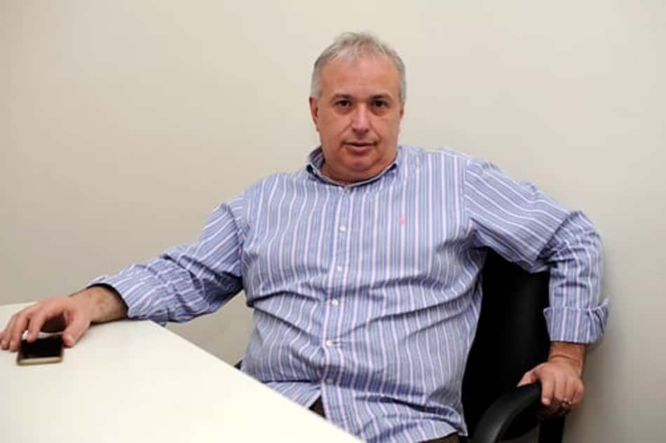 Candidato à presidência do Timão pede na Justiça o afastamento de Roberto de Andrade