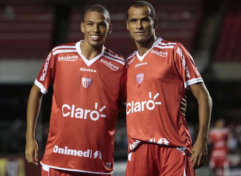 Reforço do Inter B, Rivaldinho quase largou a bola por comparações ao pai