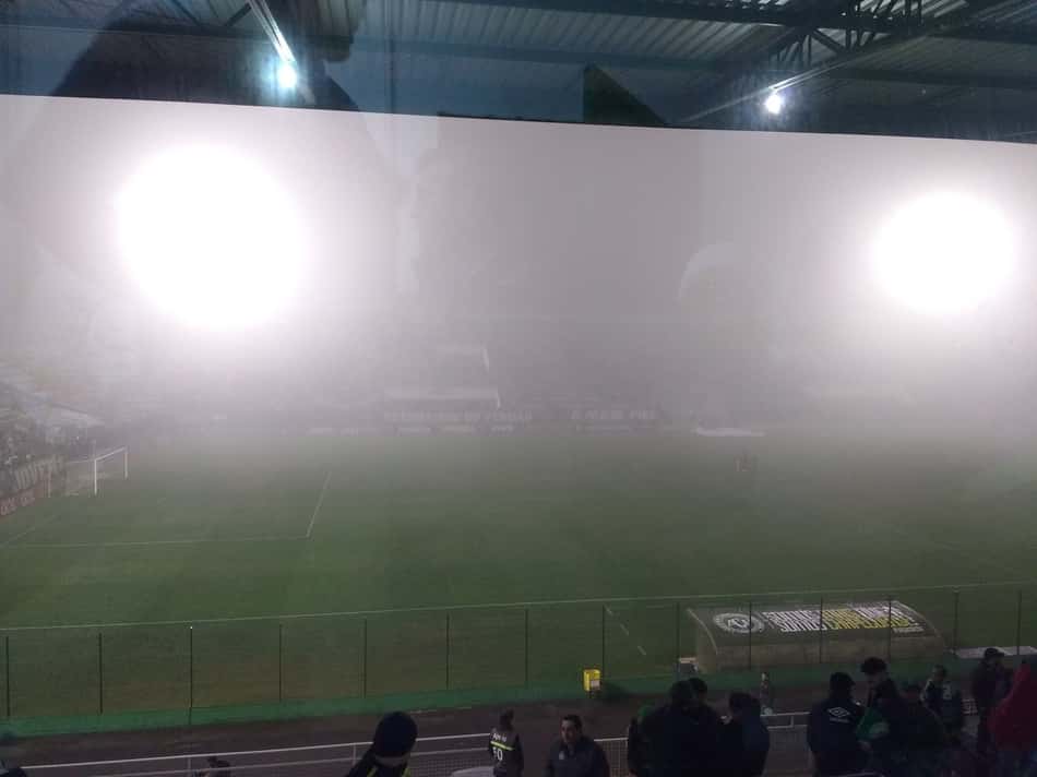 Por forte neblina, jogo entre Chapecoense e Atlético-PR é adiado para quinta-feira