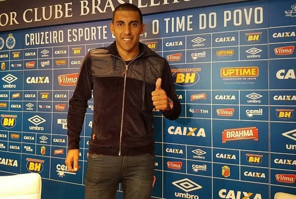 Ábila revela proposta da China e não descarta deixar o Cruzeiro em 2017