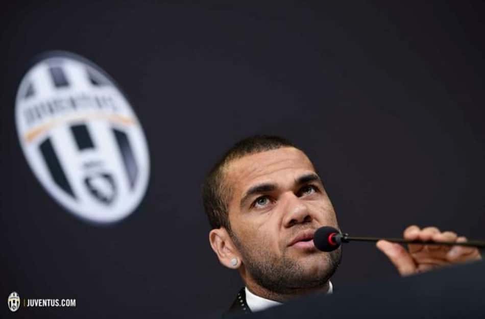 Imagens da apresentação de Daniel Alves