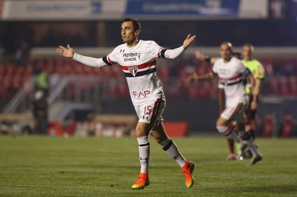 Veja imagens de São Paulo 2 x 1 Fluminense 