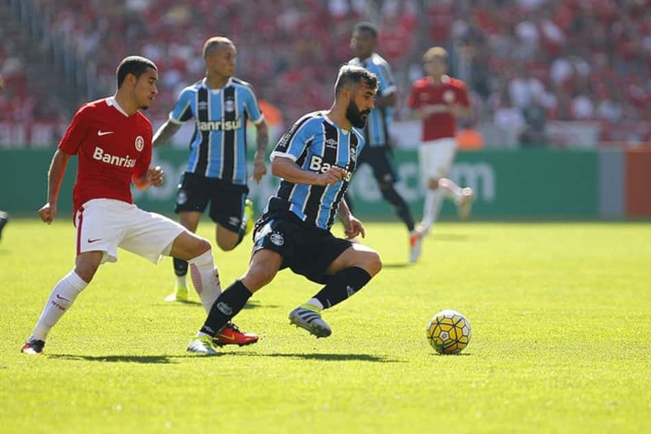 William lamenta ineficácia do Inter após derrota no Gre-Nal: 'Faltou o gol'