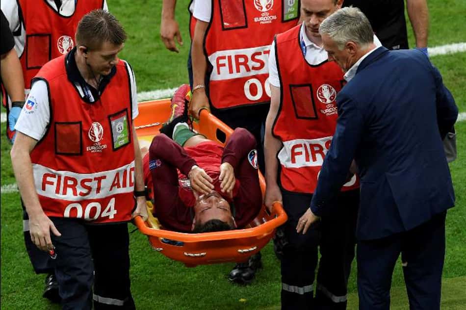 CR7 faz tratamento nas férias para acelerar recuperação de lesão