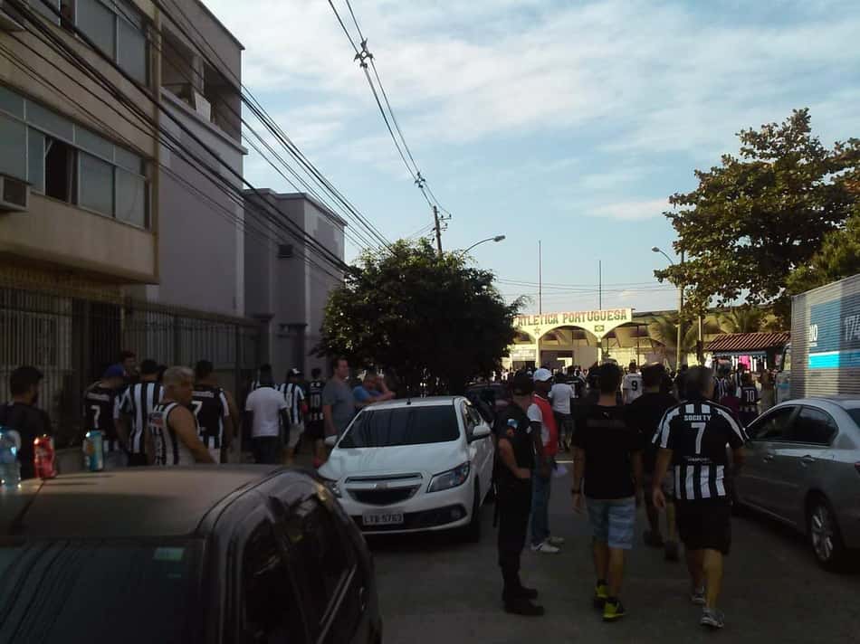 Clássico teve confusão entre torcedores 
