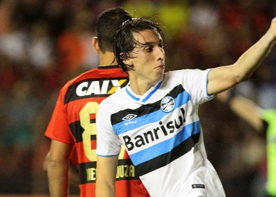 Geromel é convocado para a Seleção na vaga do lesionado Rodrigo Caio