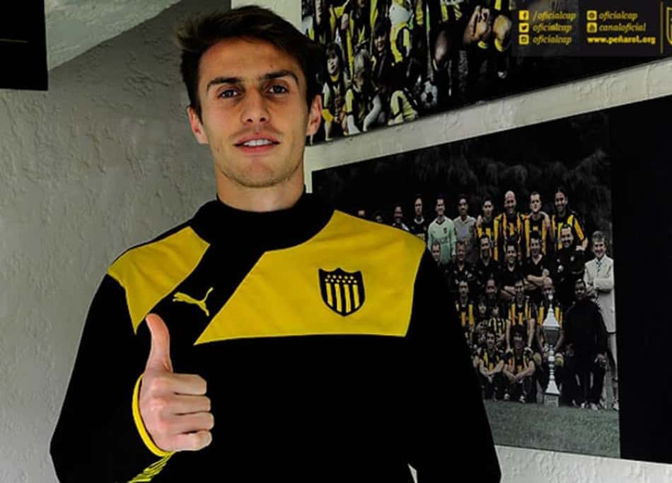 Emprestado pelo Grêmio, Bressan é apresentado no Peñarol