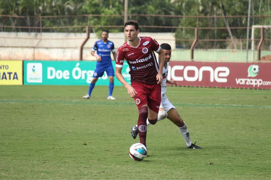 Desportiva Ferroviária confirma Willyan como reforço do Grêmio