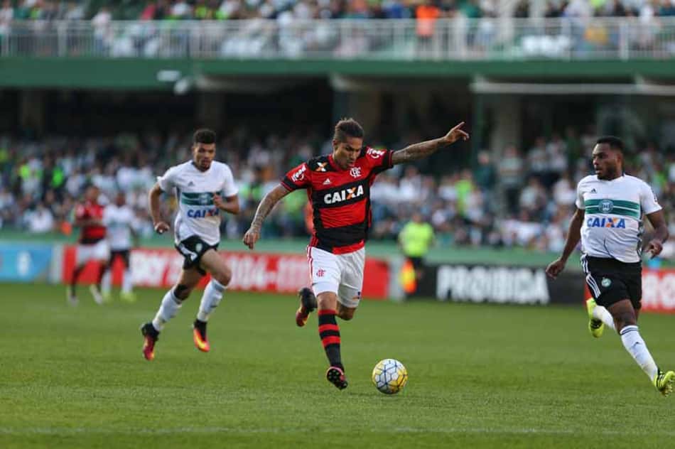 Contra Flamengo, Coritiba perde invencibilidade no Couto Pereira: "Não fomos bem"