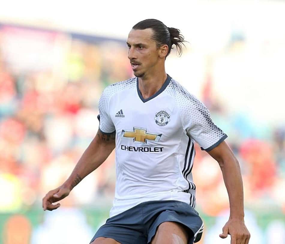 Ibra elogia companheiro: 'Melhor parceiro que poderia ter é o Rooney'