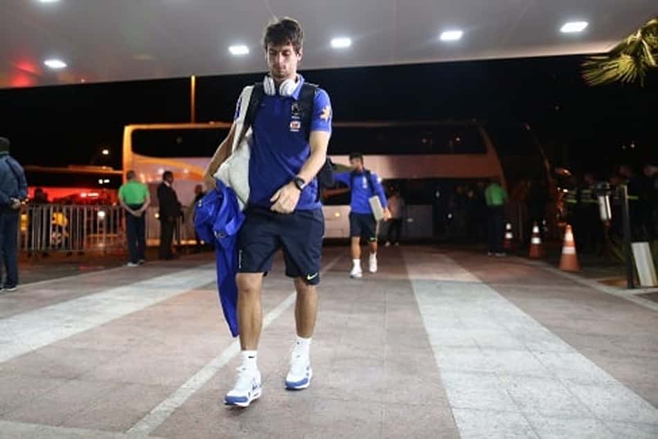 São Paulo faz jogo duro com o Sevilla para receber mais por Rodrigo Caio