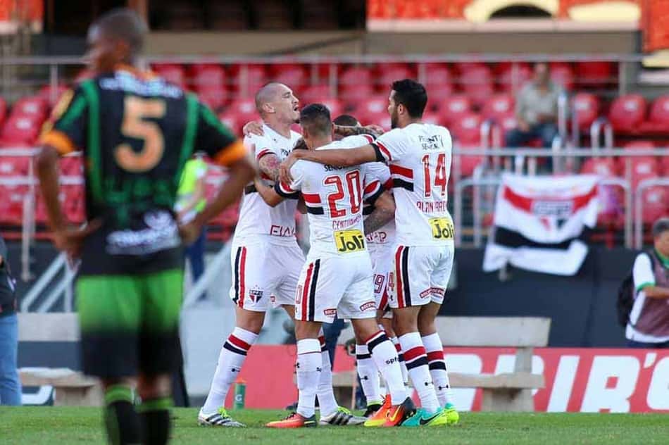 Último confronto: São Paulo 3x0 América-MG 10/07/2016 - Tricolor levou a melhor no Morumbi no primeiro turno 