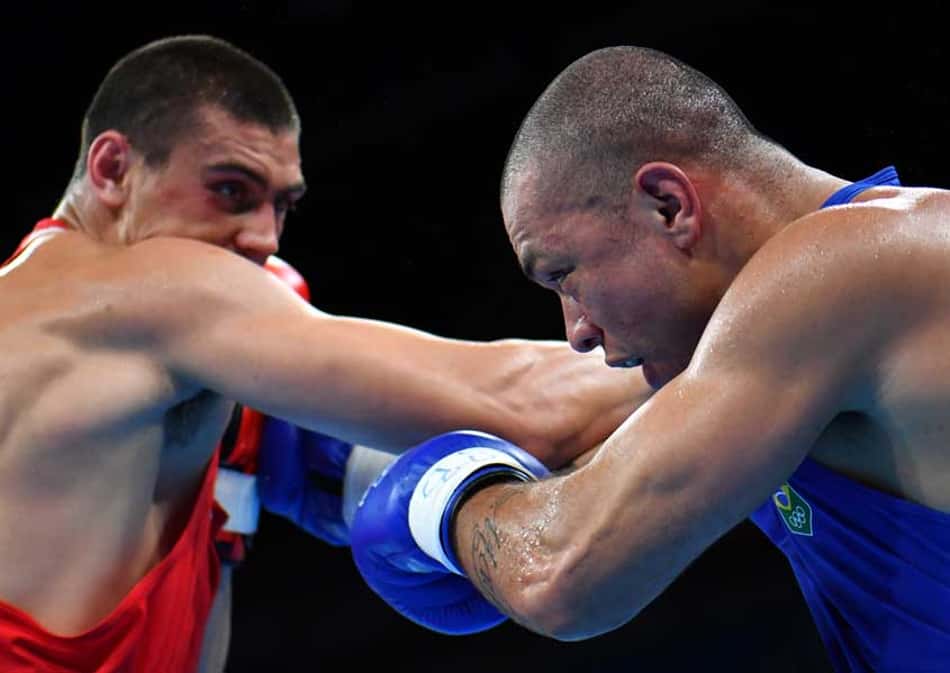 Casos de estupro prejudicam imagem do boxe, dizem atletas: 'Inadmissível'