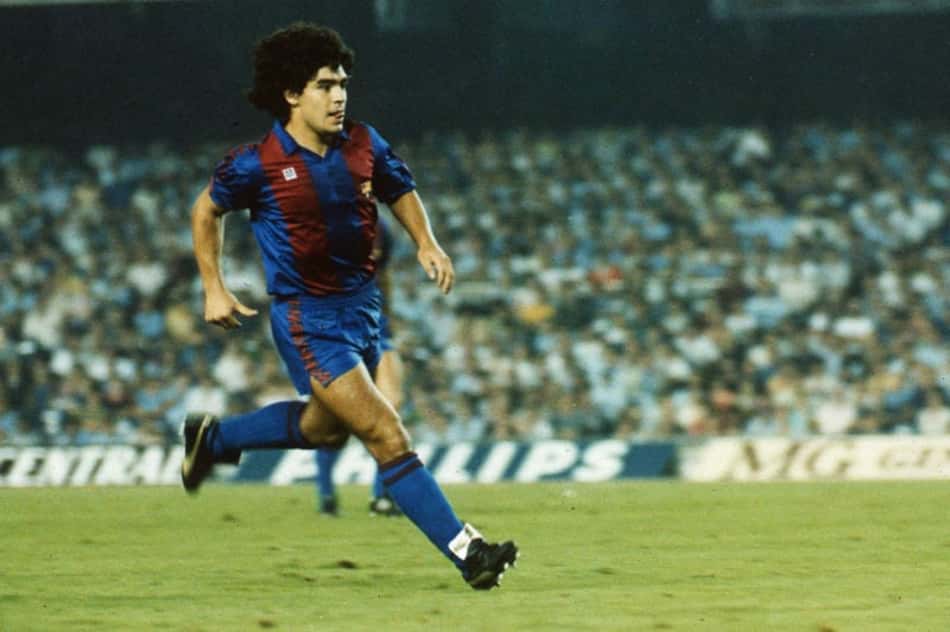 Antes de fechar com o Barcelona, Maradona era desejo do Real Madrid