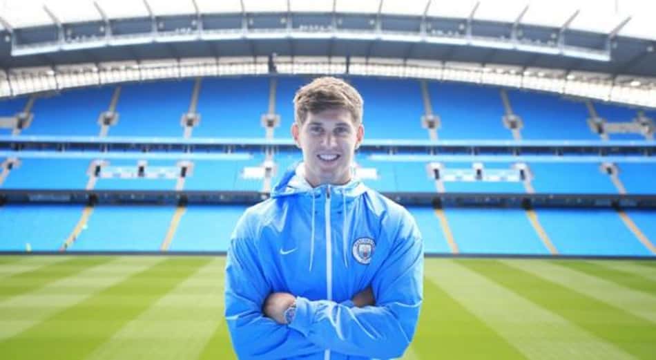 Stones, Payet, Mata, Hernanes… Confira o vaivém desta terça-feira