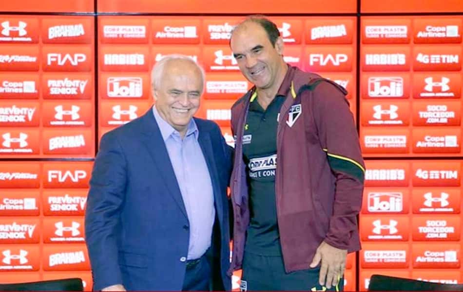 Sem tempo de contrato, Gomes chega ao São Paulo para 'fim bem distante'