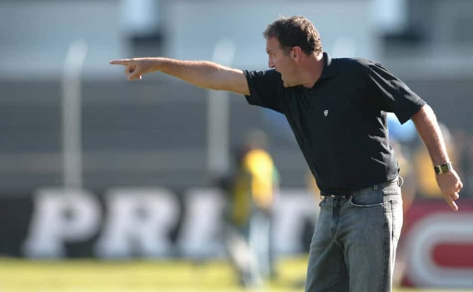 Cuca estreou com uma vitória por 4 a 1 sobre o Vasco no Brasileiro de 2006. Pediu demissão em maio de 2008. 