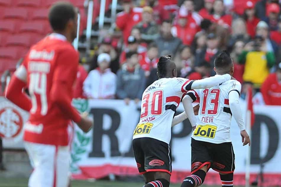 Tabu brasileiro cresce, mas Cueva cura 'mal dos pênaltis' no São Paulo