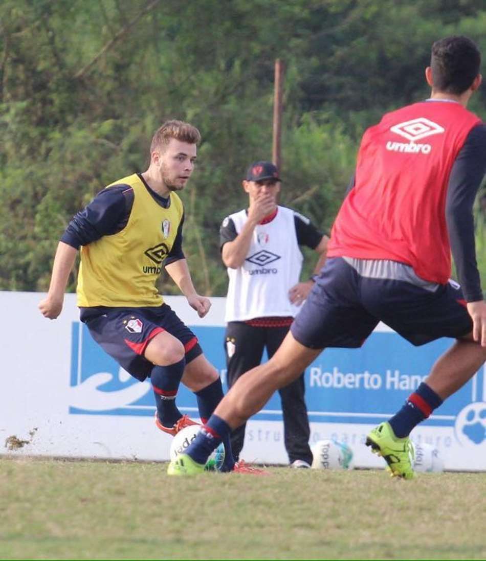 Thomás está de volta no duelo decisivo do JEC com o Criciúma
