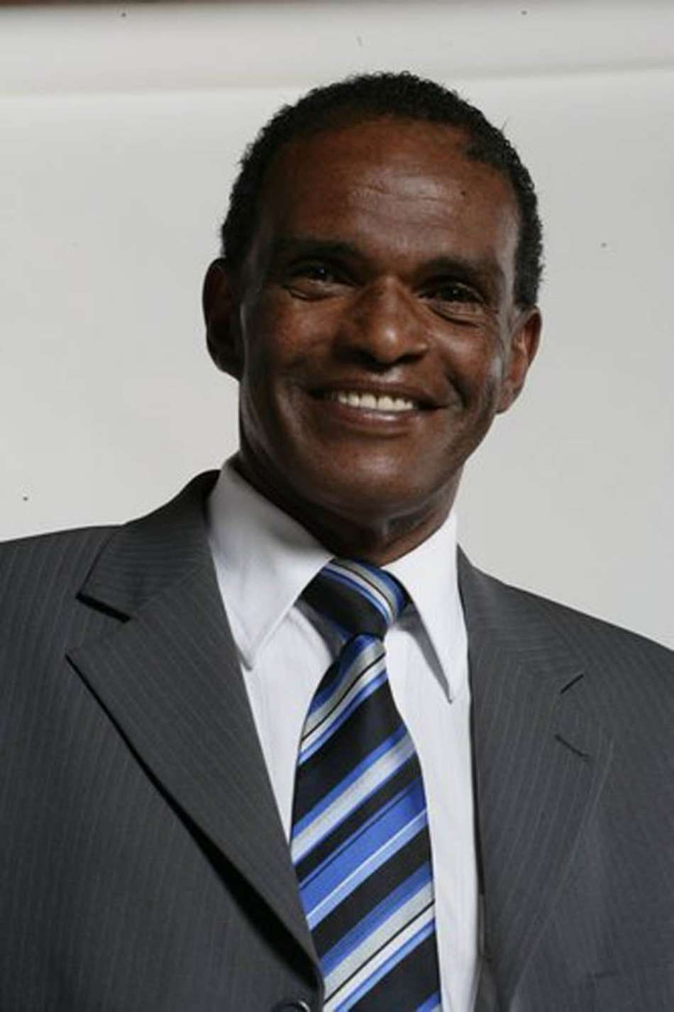Ídolo do Grêmio, ex-jogador Tarciso morre aos 67 anos