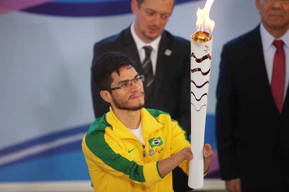 "Vocês escutarão o hino brasileiro todo dia", diz Yohansson Nascimento