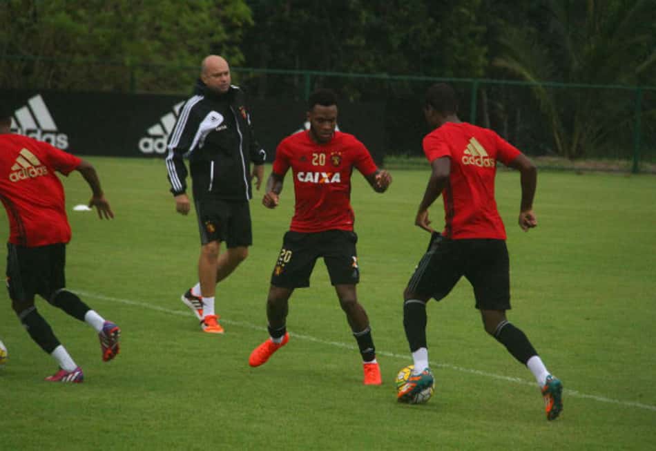 Sport se prepara para jogo contra o São Paulo sem Rodney Wallace