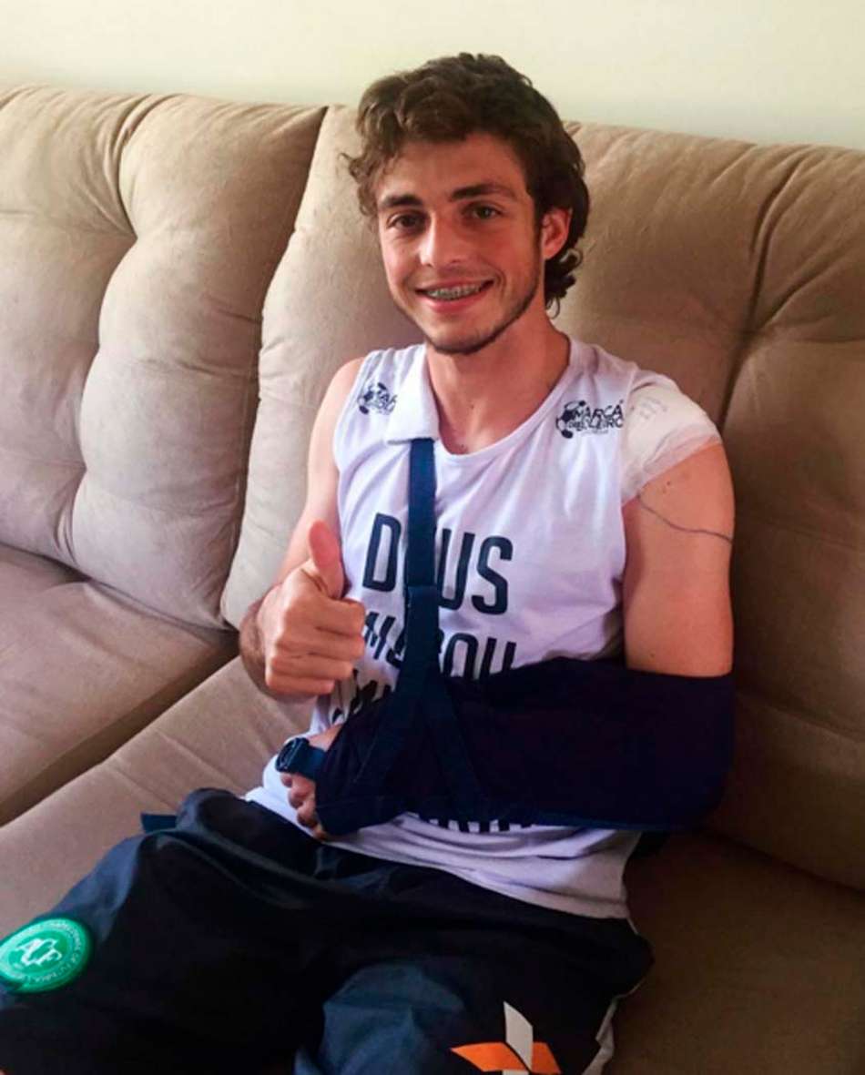 Com lesão no ombro esquerdo, Hyoran desfalca a Chapecoense