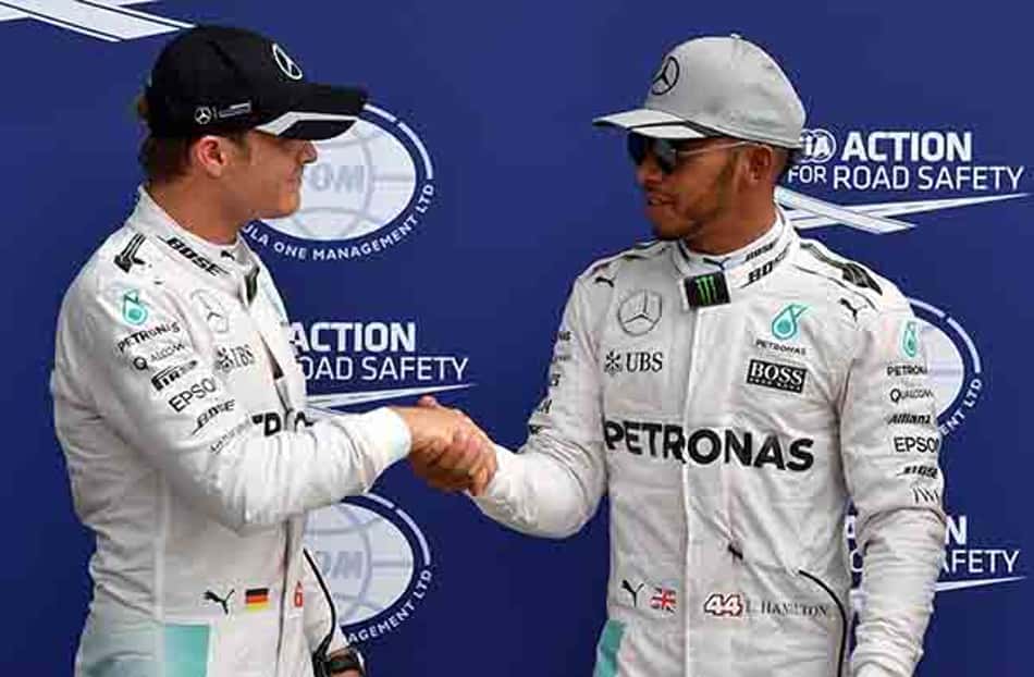 Nico Rosberg e Lewis Hamilton, da Mercedes, no GP da Itália (Foto: Andrej ISAKOVIC/ AFP)