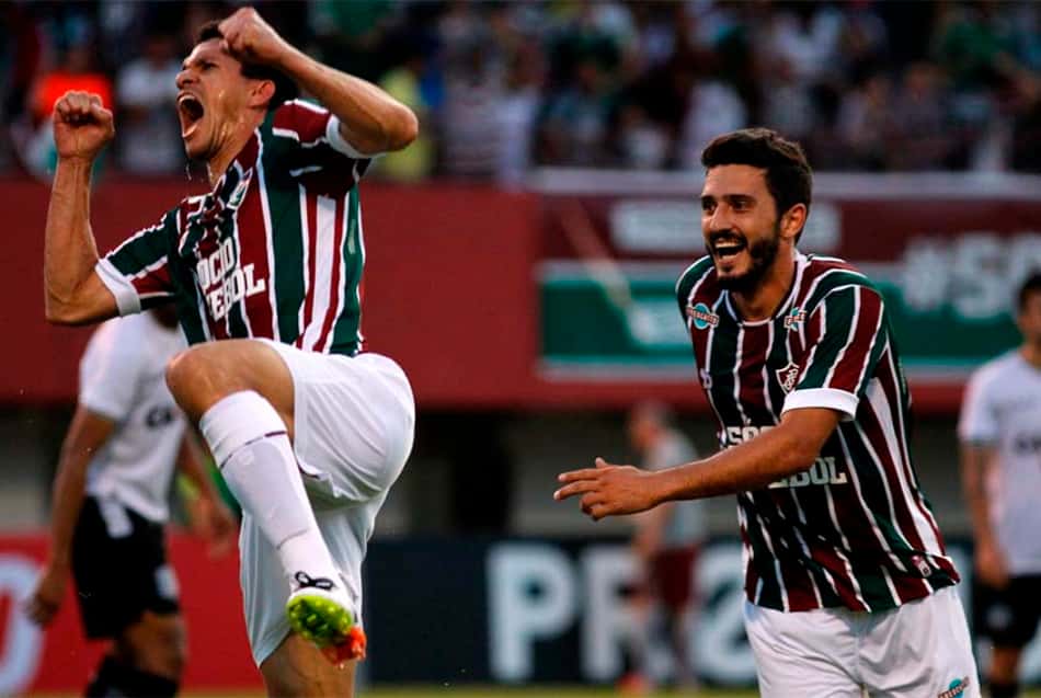 Fluminense relaciona 23 jogadores para o jogo contra Chapecoense