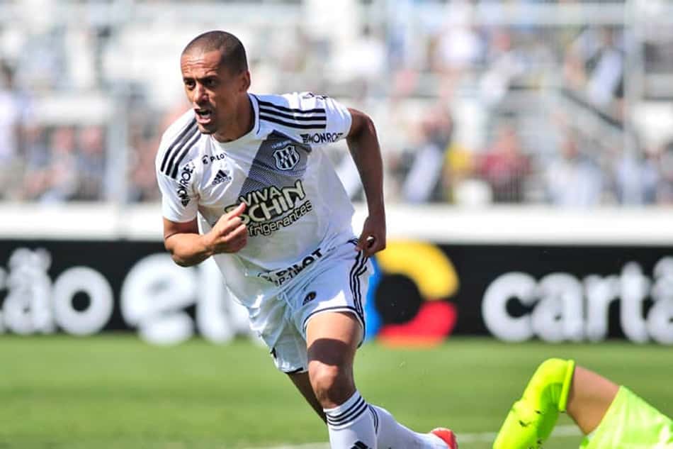 Jogo contra o Vitória é o mais importante do ano para Ponte, segundo o volante Wendel