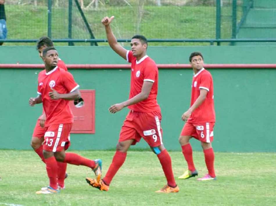 Invicto na Copa Rio, América encara o SGE na tarde desta quarta-feira