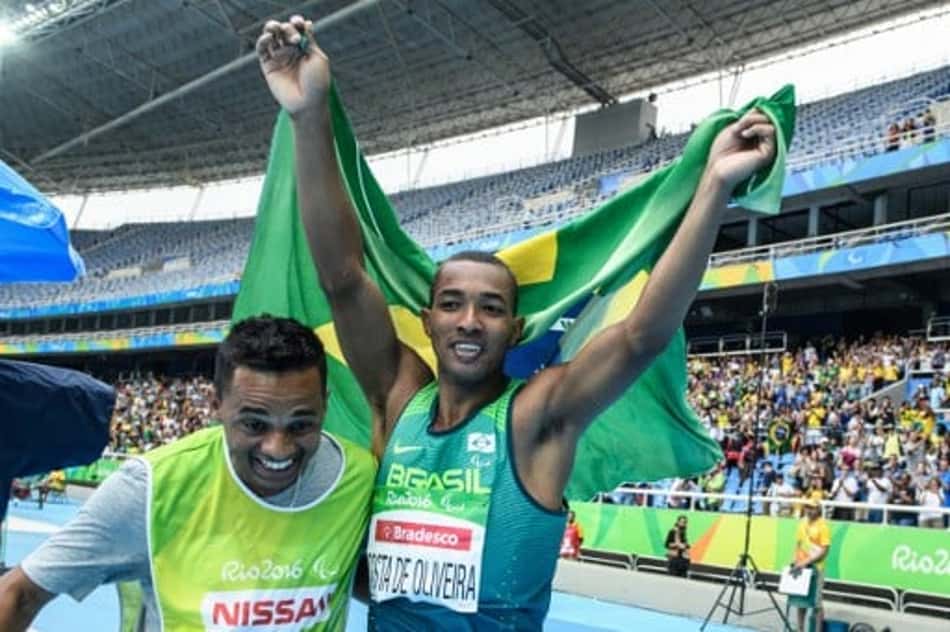 Ricardo Costa conquistou a primeira medalha de ouro do Brasil na Paralimpíada do Rio de Janeiro (Foto:AFP)