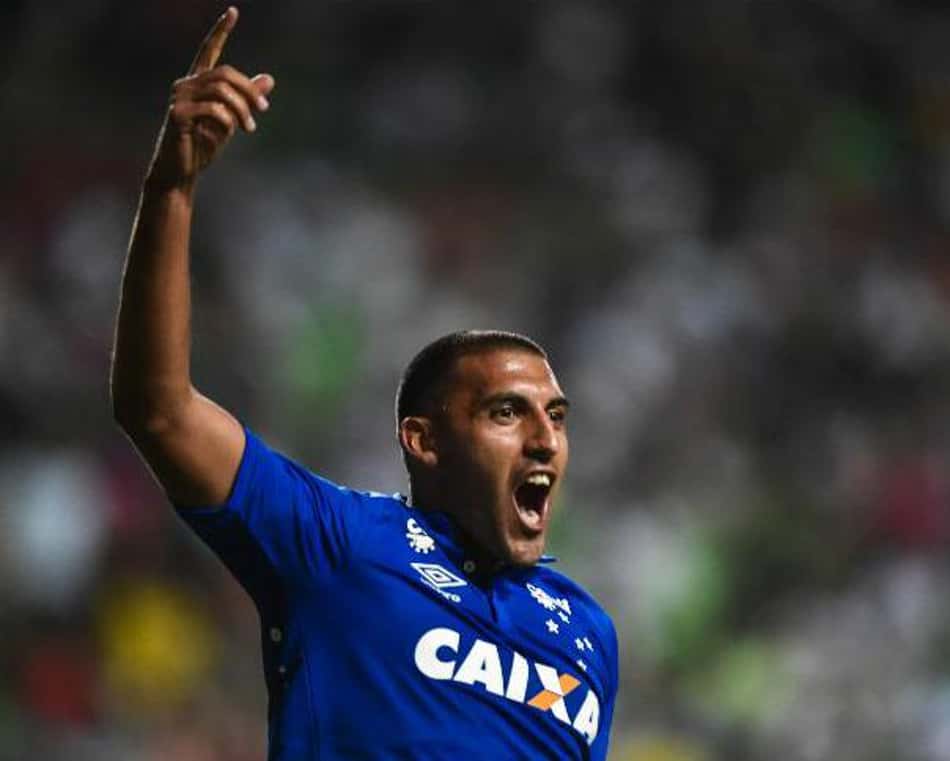 Reserva no Cruzeiro, Ábila pode ser contratado por time europeu