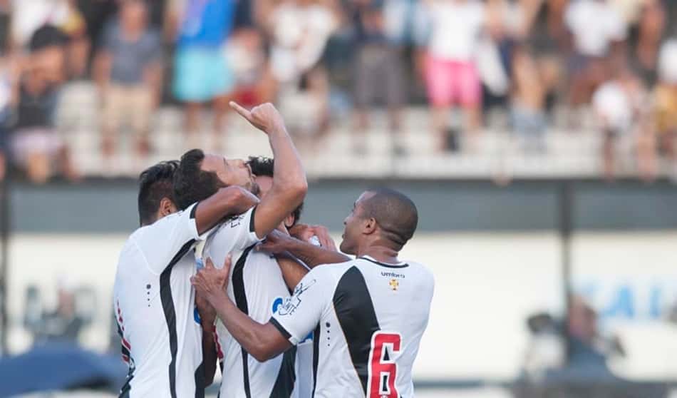 Pikachu aparece e Vasco volta a vencer após seis jogos de jejum