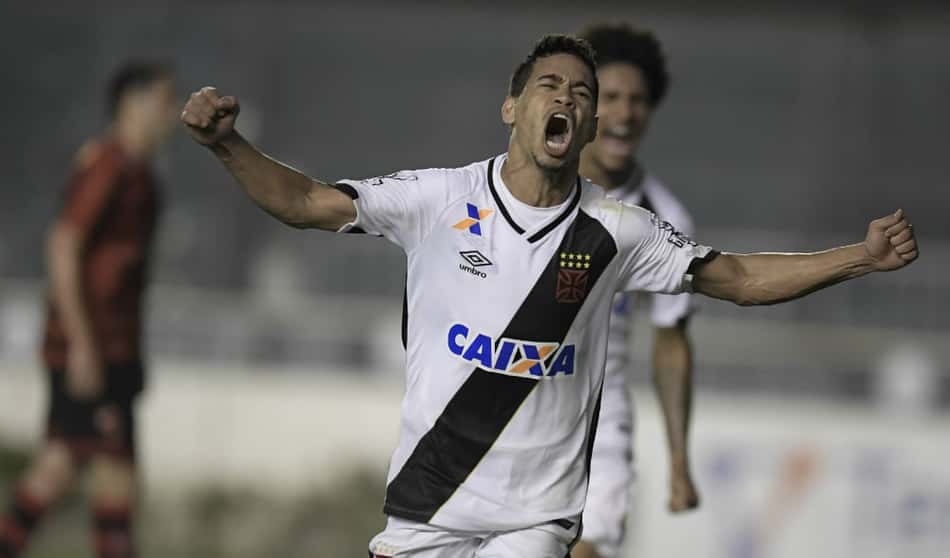Fica, Pokémon! Vasco se aproxima de renovação com Pikachu por três anos