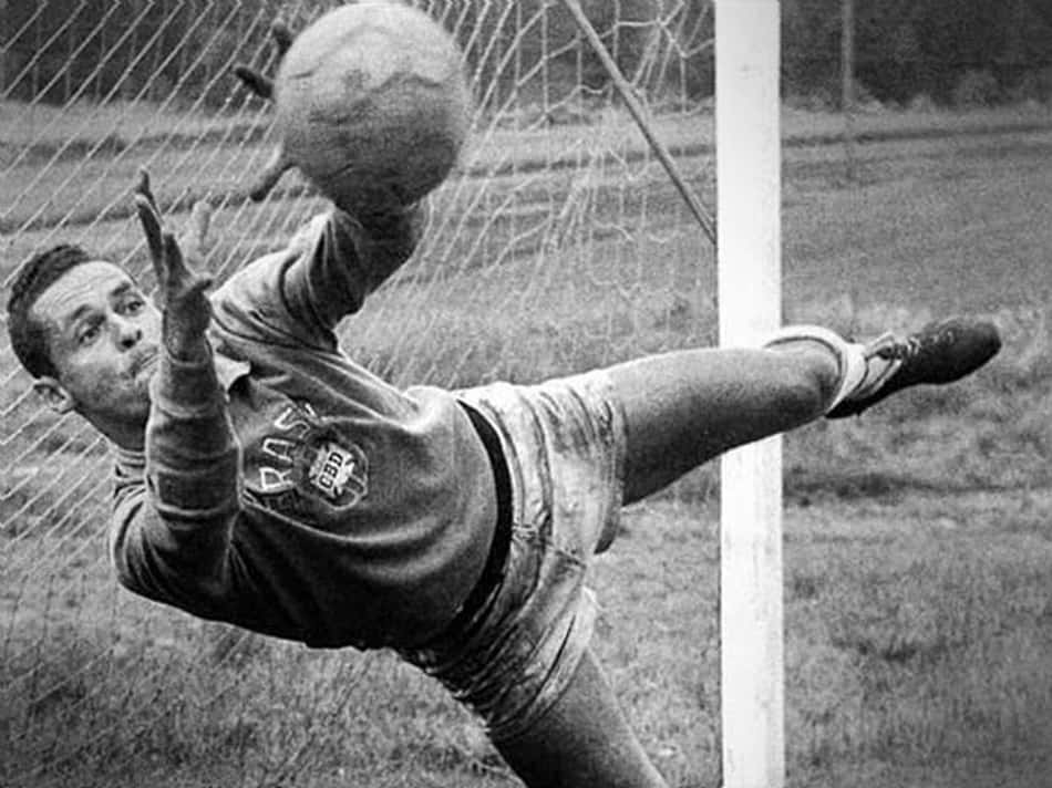 Gylmar dos Santos Neves era o goleiro. Jogador do Corinthians na época, morreu aos 83 anos, em 2013, após sofrer AVC 
