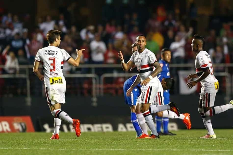 Rodrigo Caio vibra com nova fase do São Paulo: 'Esquecemos o individual'