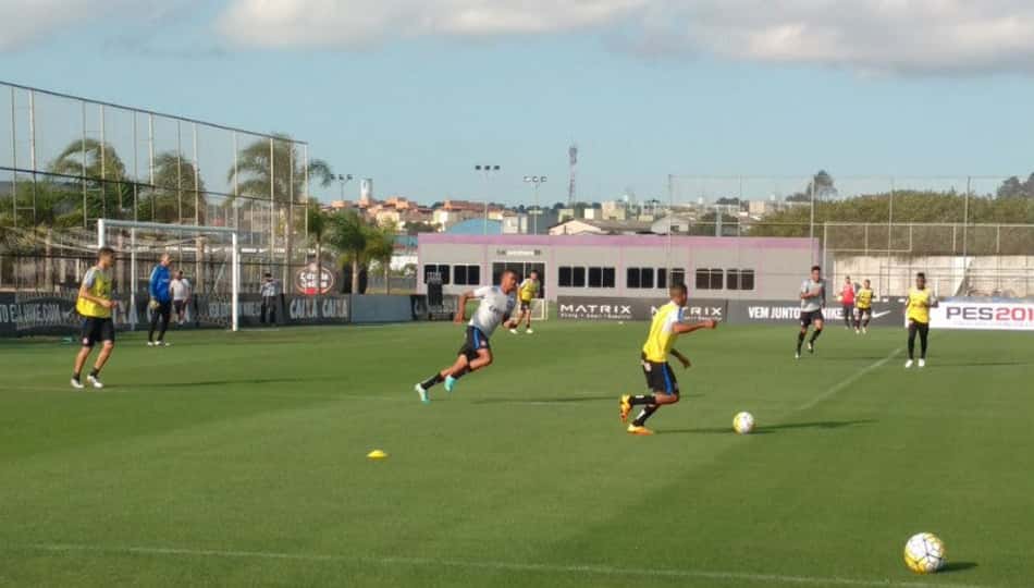 Cássio dá susto, mas Timão sai 'ileso' e pode ter até novidade no domingo