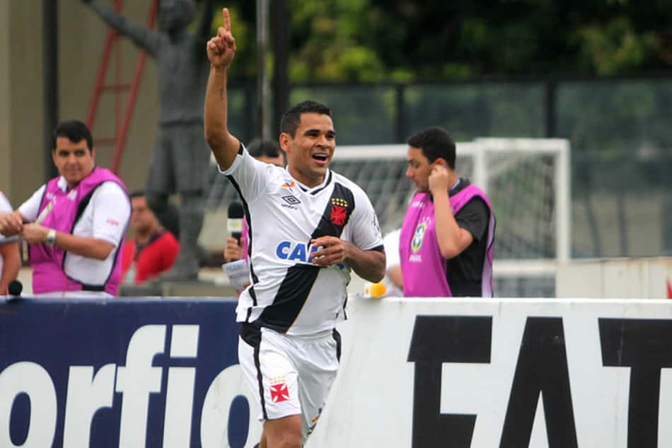 Éderson - Vasco x Atlético-GO